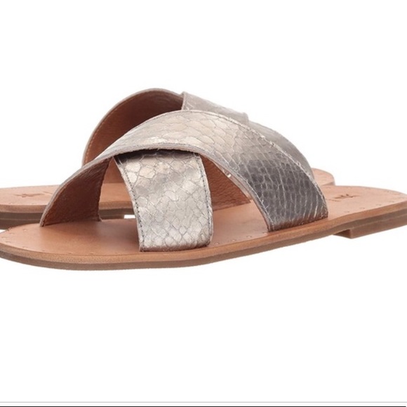 NWOT FRYE Ally slides - Picture 2 of 8